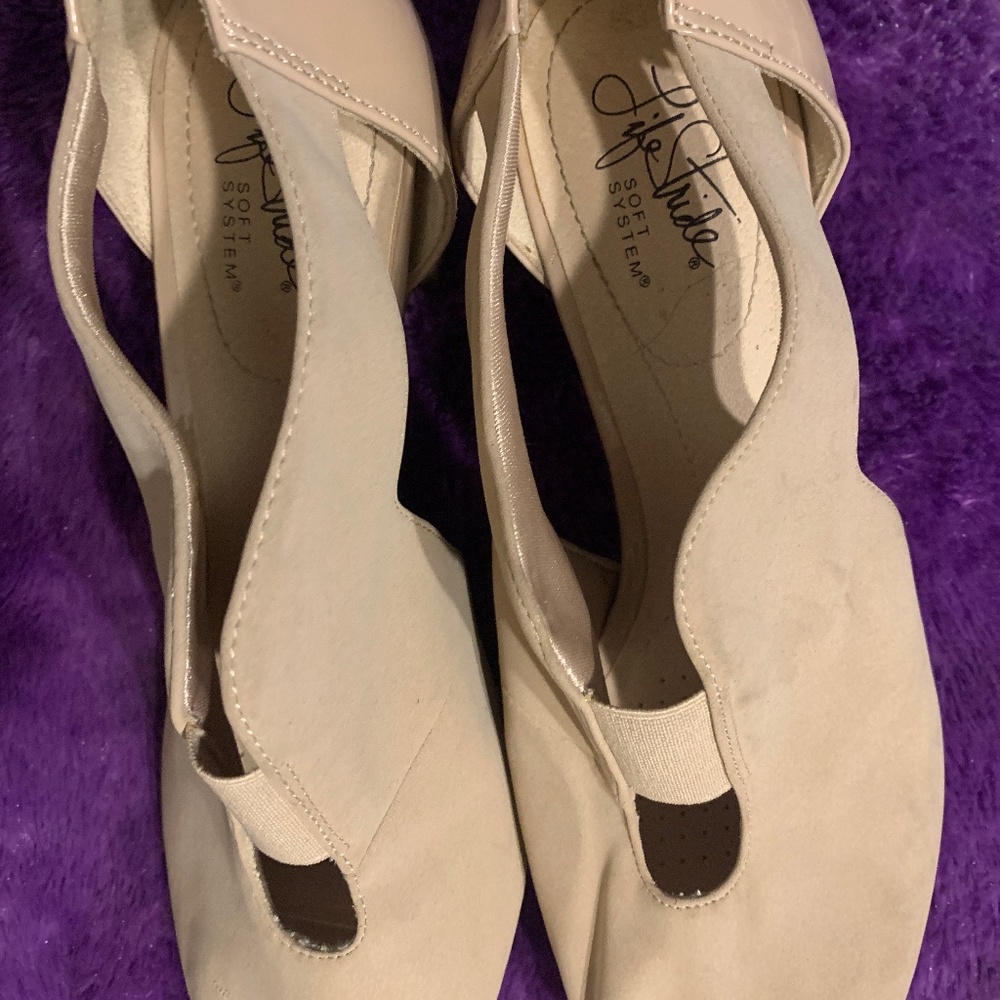 Womens shoes